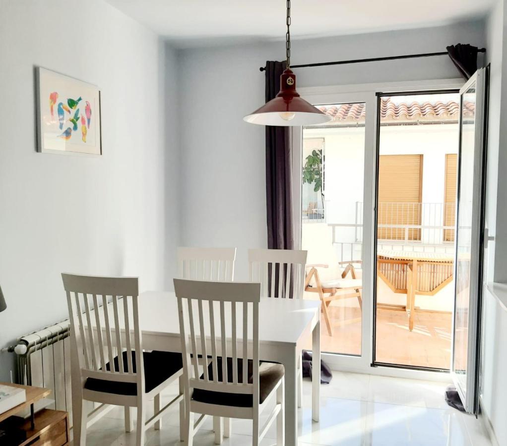 L' Escala 2 Bedroom Apartment In The Old Town, Close To The Beach מראה חיצוני תמונה