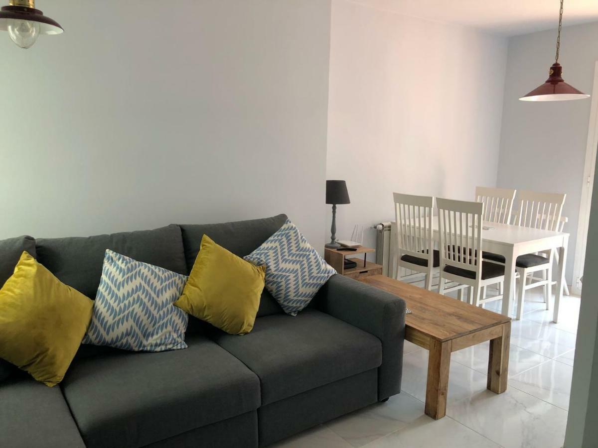L' Escala 2 Bedroom Apartment In The Old Town, Close To The Beach מראה חיצוני תמונה