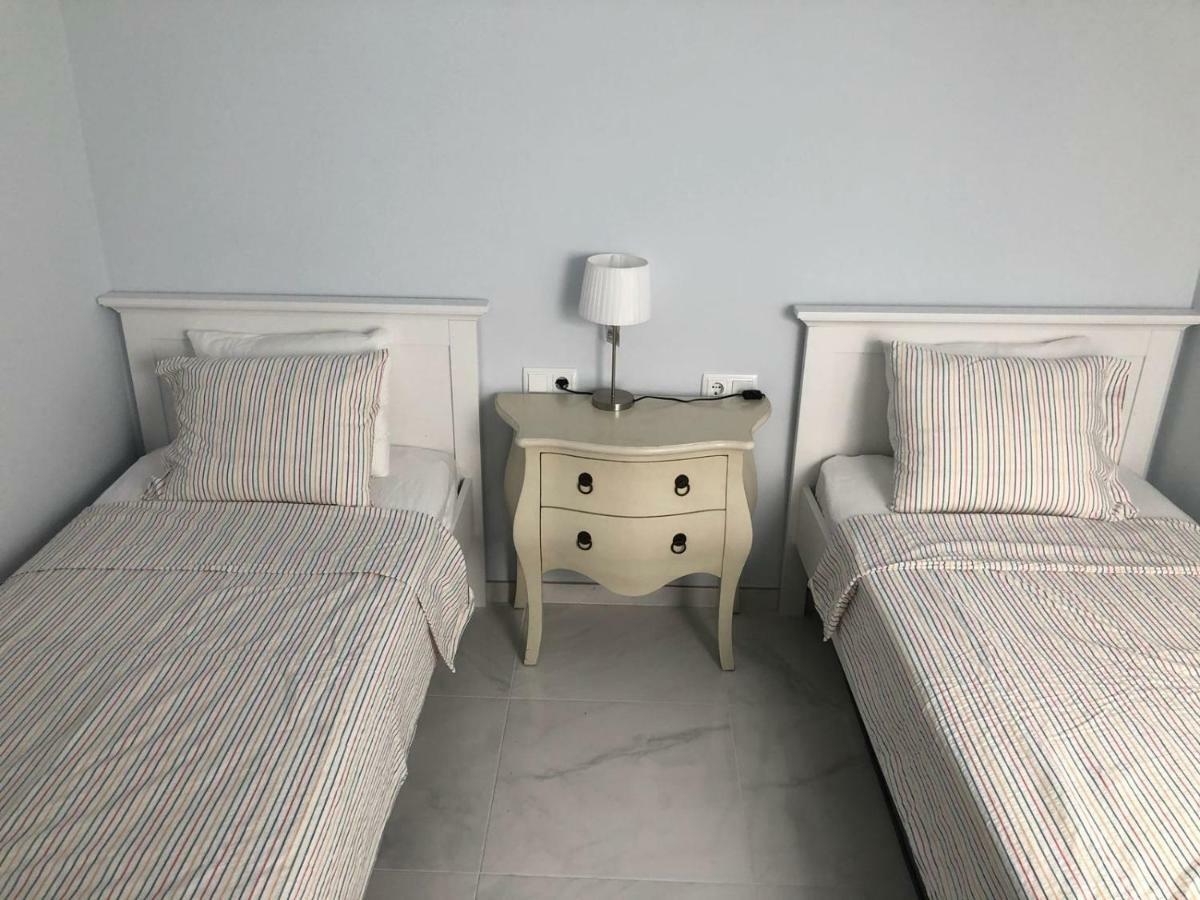 L' Escala 2 Bedroom Apartment In The Old Town, Close To The Beach מראה חיצוני תמונה