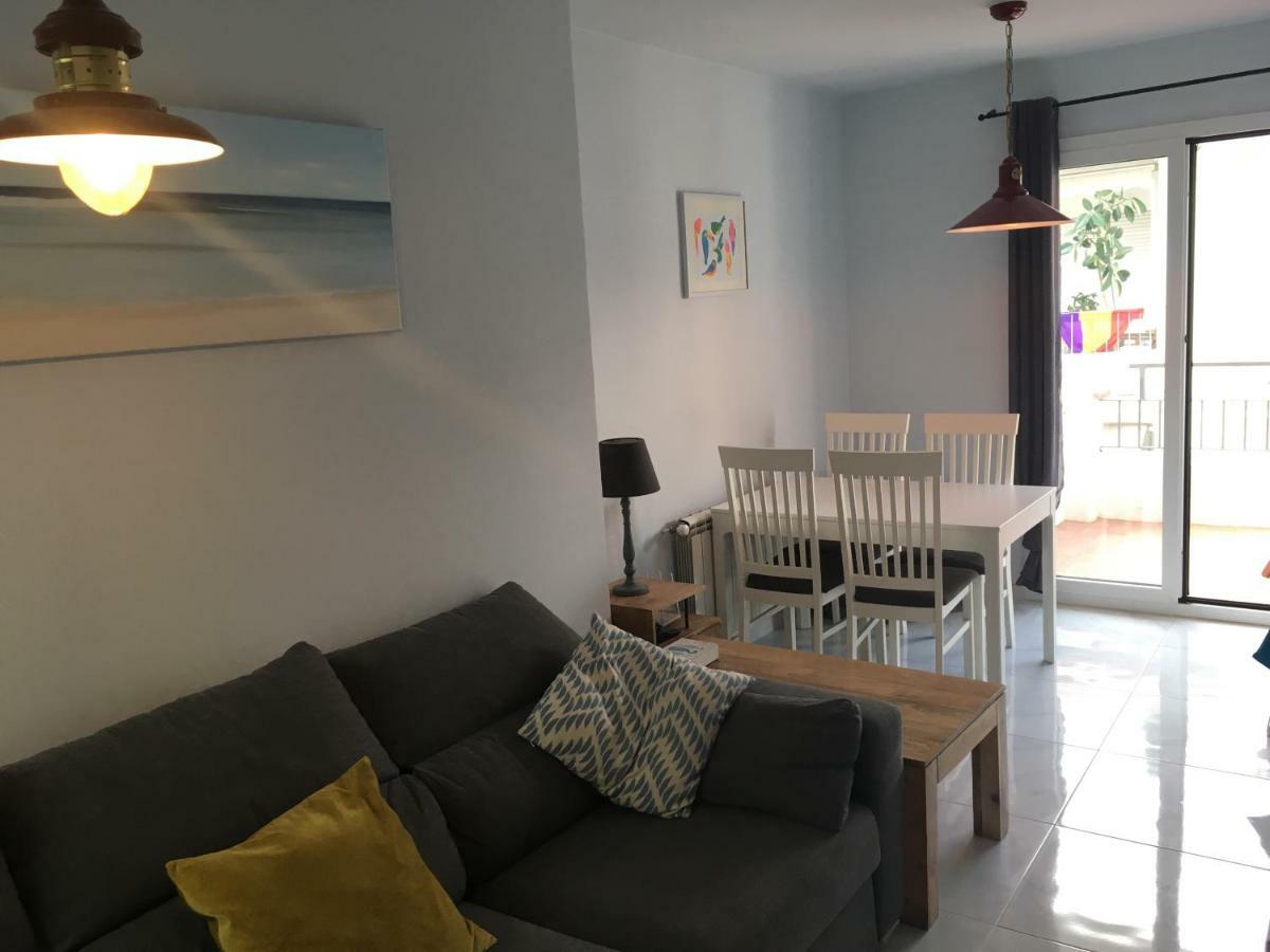 L' Escala 2 Bedroom Apartment In The Old Town, Close To The Beach מראה חיצוני תמונה
